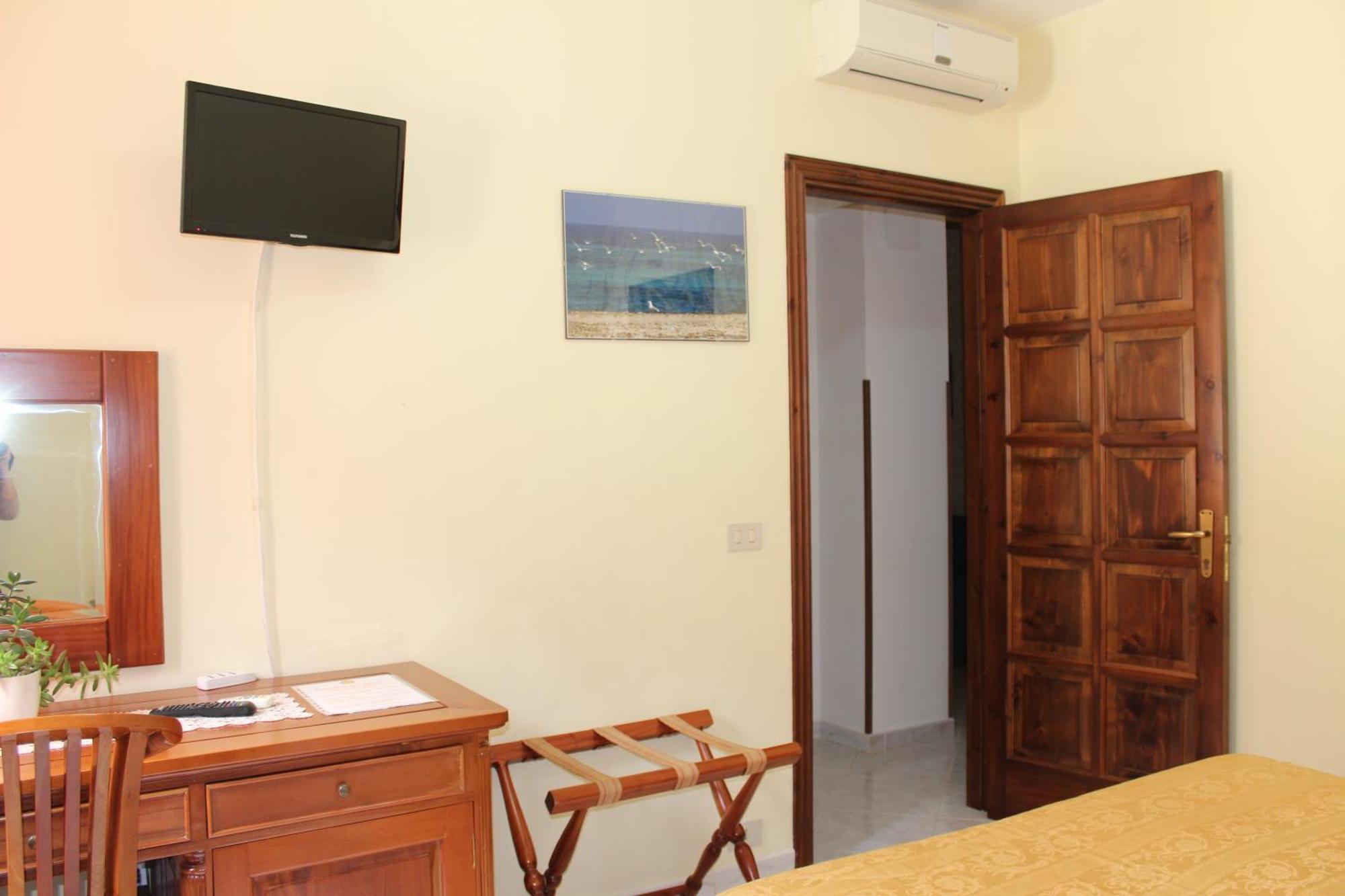 Raggio Di Sole Bed & Breakfast Macari Buitenkant foto